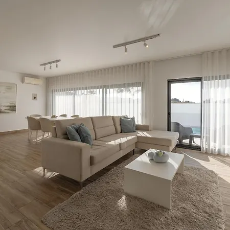 Silver Coast Haven ヴィラ